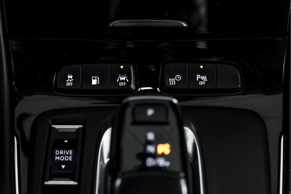 Opel Grandland X 1.6 Turbo Hybrid Ultimate - Automaat | Adapt. Cruise | Stoel-+Voorruitverw. | Stoelventilatie | PDC | 360 Camera | NAV + App. Connect | ECC | Elek. Klep | Trekhaak| LM 19" |