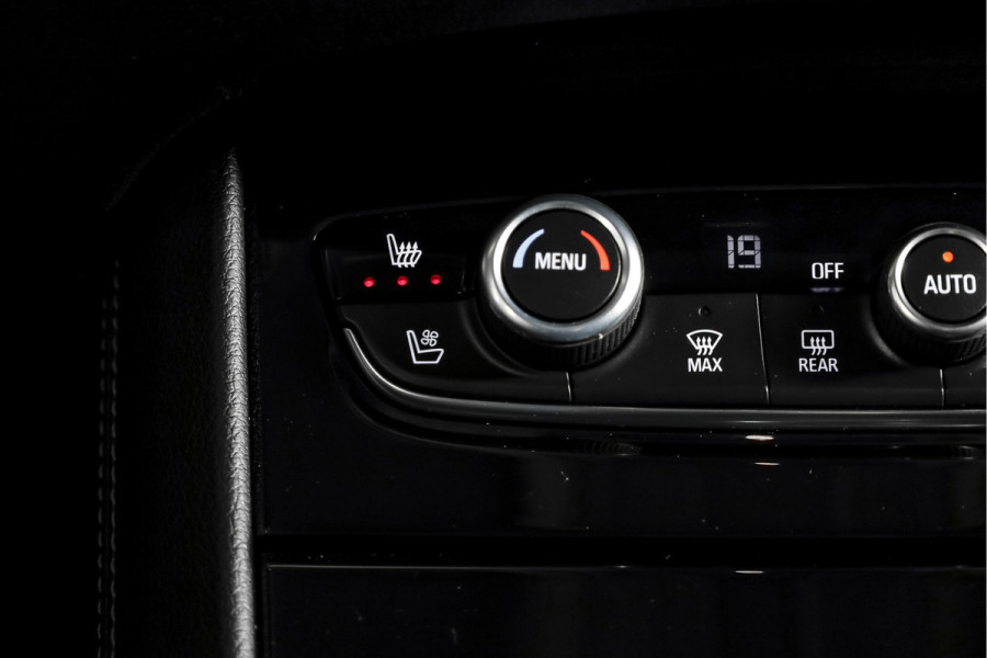 Opel Grandland X 1.6 Turbo Hybrid Ultimate - Automaat | Adapt. Cruise | Stoel-+Voorruitverw. | Stoelventilatie | PDC | 360 Camera | NAV + App. Connect | ECC | Elek. Klep | Trekhaak| LM 19" |