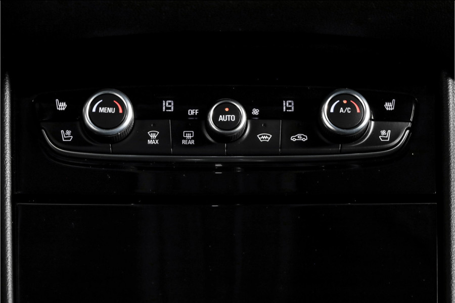 Opel Grandland X 1.6 Turbo Hybrid Ultimate - Automaat | Adapt. Cruise | Stoel-+Voorruitverw. | Stoelventilatie | PDC | 360 Camera | NAV + App. Connect | ECC | Elek. Klep | Trekhaak| LM 19" |