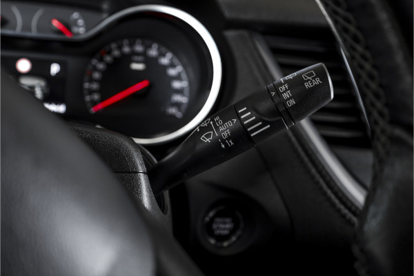 Opel Grandland X 1.6 Turbo Hybrid Ultimate - Automaat | Adapt. Cruise | Stoel-+Voorruitverw. | Stoelventilatie | PDC | 360 Camera | NAV + App. Connect | ECC | Elek. Klep | Trekhaak| LM 19" |