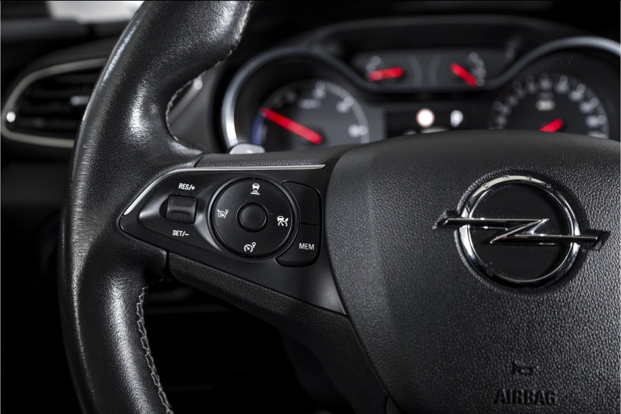 Opel Grandland X 1.6 Turbo Hybrid Ultimate - Automaat | Adapt. Cruise | Stoel-+Voorruitverw. | Stoelventilatie | PDC | 360 Camera | NAV + App. Connect | ECC | Elek. Klep | Trekhaak| LM 19" |