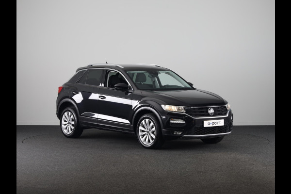 Volkswagen T-Roc 1.0 TSI Style 110 pk | Navigatie | Parkeersensoren | Achteruitrijcamera | Autom. airco | Adaptieve crusie control | Apple Carplay/Android Auto |