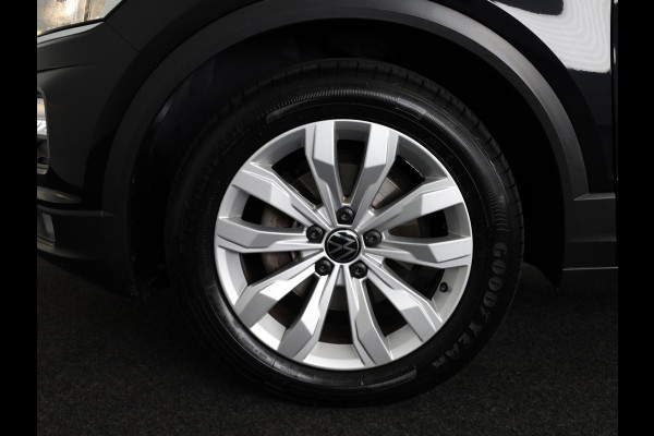 Volkswagen T-Roc 1.0 TSI Style 110 pk | Navigatie | Parkeersensoren | Achteruitrijcamera | Autom. airco | Adaptieve crusie control | Apple Carplay/Android Auto |