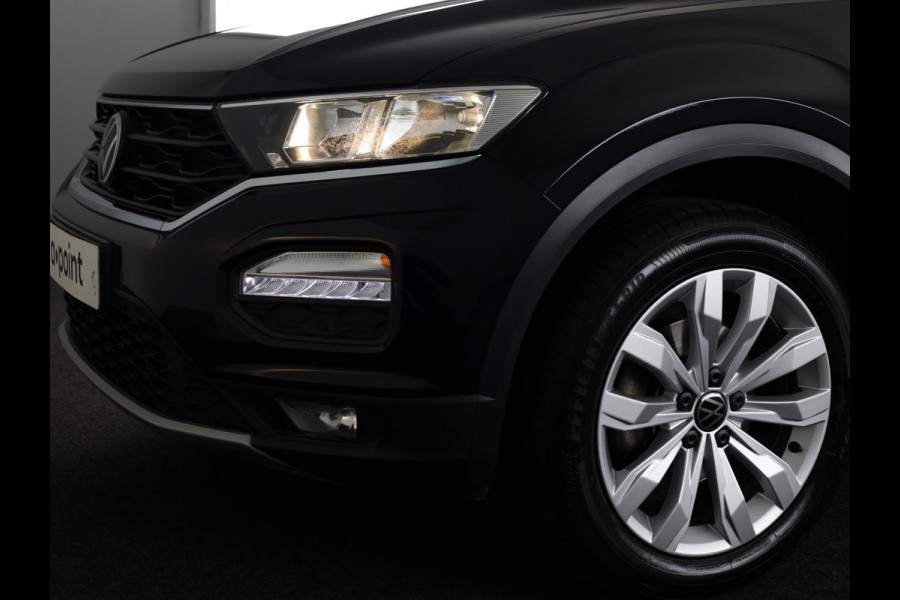 Volkswagen T-Roc 1.0 TSI Style 110 pk | Navigatie | Parkeersensoren | Achteruitrijcamera | Autom. airco | Adaptieve crusie control | Apple Carplay/Android Auto |