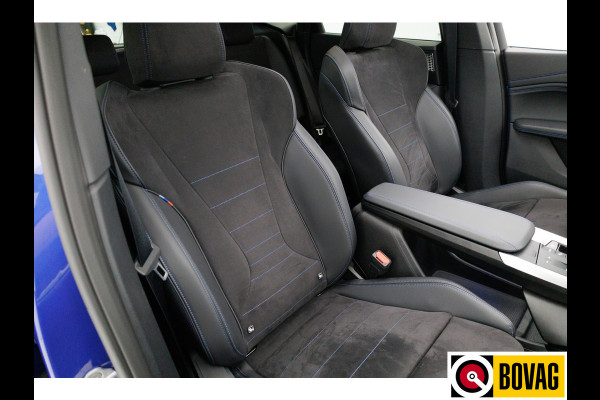 BMW 2 Serie Active Tourer 218i | M-Sport | 19 inch Individual Panoramadak | Harman Kardon | HUD Adaptive cruise, 360 Camera, PDC V+A,  El.verstelbare stoel met geheurgen, Elektrische achterklep, Keyless