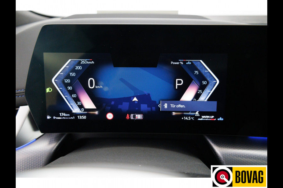 BMW 2 Serie Active Tourer 218i | M-Sport | 19 inch Individual Panoramadak | Harman Kardon | HUD Adaptive cruise, 360 Camera, PDC V+A,  El.verstelbare stoel met geheurgen, Elektrische achterklep, Keyless