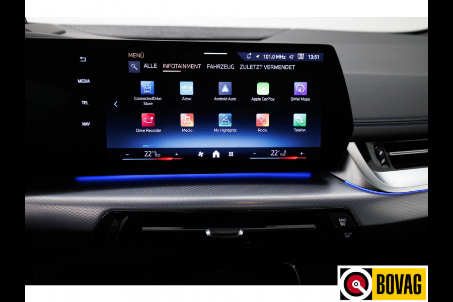 BMW 2 Serie Active Tourer 218i | M-Sport | 19 inch Individual Panoramadak | Harman Kardon | HUD Adaptive cruise, 360 Camera, PDC V+A,  El.verstelbare stoel met geheurgen, Elektrische achterklep, Keyless