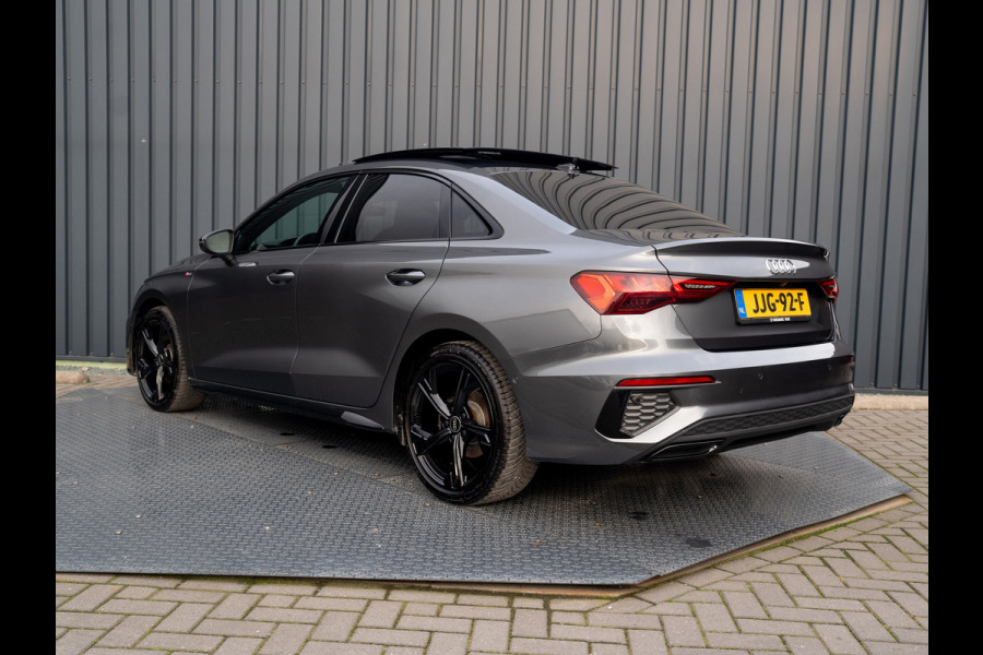 Audi A3 Limousine 35 TFSI S edition | S-Line | Matrix LED | Panodak | Stoelgeheugen | Camera | Prijs Rijklaar!!