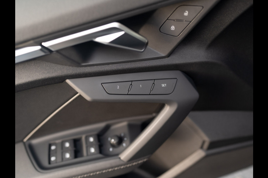 Audi A3 Limousine 35 TFSI S edition | S-Line | Matrix LED | Panodak | Stoelgeheugen | Camera | Prijs Rijklaar!!