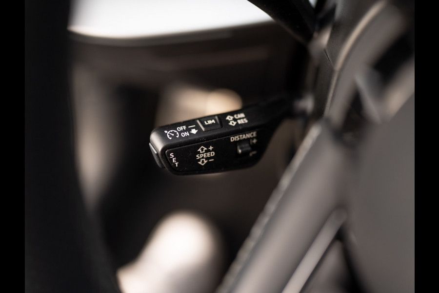 Audi A3 Limousine 35 TFSI S edition | S-Line | Matrix LED | Panodak | Stoelgeheugen | Camera | Prijs Rijklaar!!