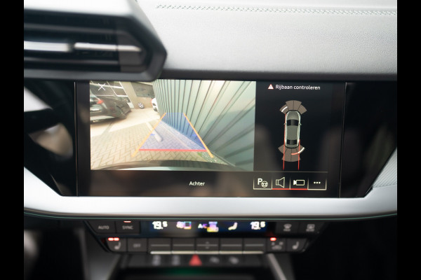 Audi A3 Limousine 35 TFSI S edition | S-Line | Matrix LED | Panodak | Stoelgeheugen | Camera | Prijs Rijklaar!!