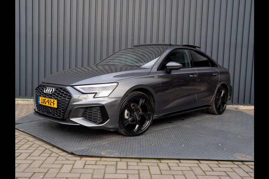 Audi A3 Limousine 35 TFSI S edition | S-Line | Matrix LED | Panodak | Stoelgeheugen | Camera | Prijs Rijklaar!!
