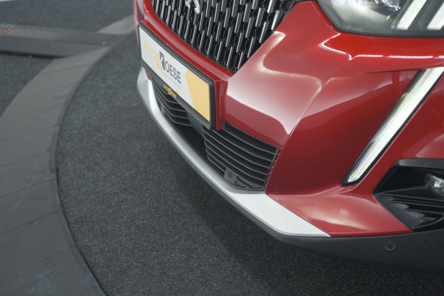 Peugeot 2008 PureTech 130 GT Pack | Panoramadak | Camera | Adaptieve Cruise Control | Stoelverwarming