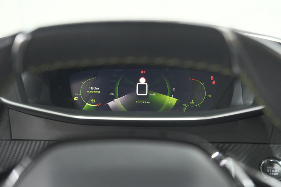 Peugeot 2008 PureTech 130 GT Pack | Panoramadak | Camera | Adaptieve Cruise Control | Stoelverwarming