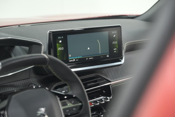 Peugeot 2008 PureTech 130 GT Pack | Panoramadak | Camera | Adaptieve Cruise Control | Stoelverwarming