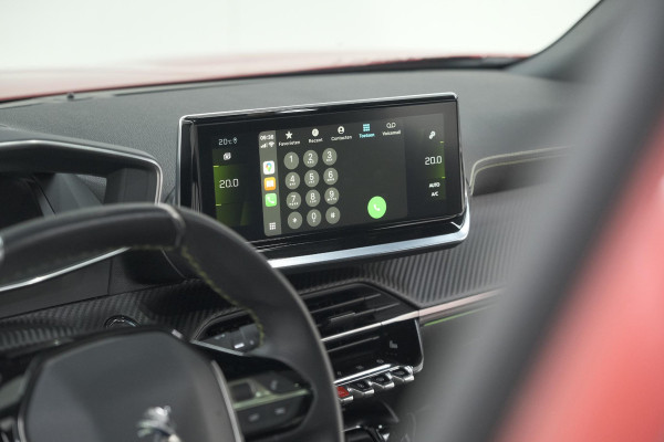 Peugeot 2008 PureTech 130 GT Pack | Panoramadak | Camera | Adaptieve Cruise Control | Stoelverwarming