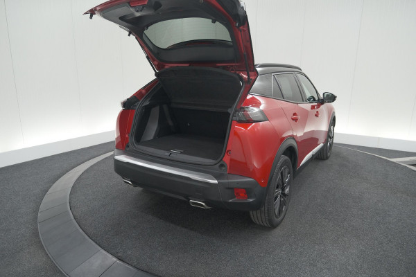 Peugeot 2008 PureTech 130 GT Pack | Panoramadak | Camera | Adaptieve Cruise Control | Stoelverwarming