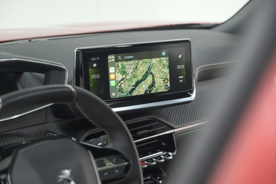 Peugeot 2008 PureTech 130 GT Pack | Panoramadak | Camera | Adaptieve Cruise Control | Stoelverwarming