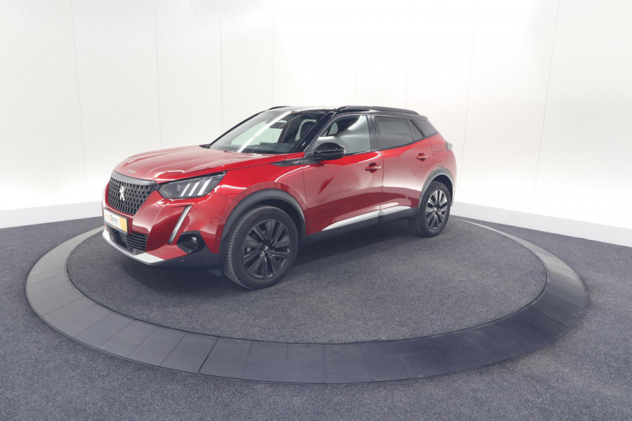 Peugeot 2008 PureTech 130 GT Pack | Panoramadak | Camera | Adaptieve Cruise Control | Stoelverwarming