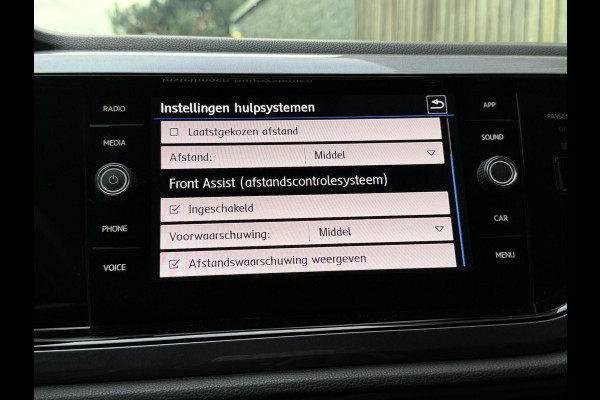 Volkswagen Polo 1.0 TSI R-line | Half leer | Sportstoelen | Airconditioning | Adaptieve cruise control | Trekhaak | Getint glas | Apple CarPlay