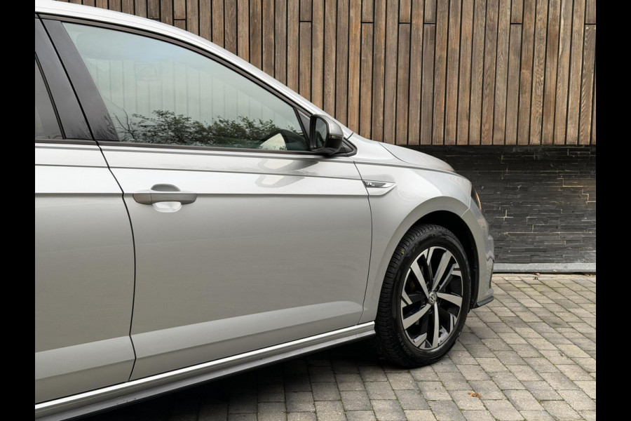 Volkswagen Polo 1.0 TSI R-line | Half leer | Sportstoelen | Airconditioning | Adaptieve cruise control | Trekhaak | Getint glas | Apple CarPlay