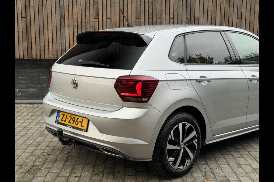 Volkswagen Polo 1.0 TSI R-line | Half leer | Sportstoelen | Airconditioning | Adaptieve cruise control | Trekhaak | Getint glas | Apple CarPlay