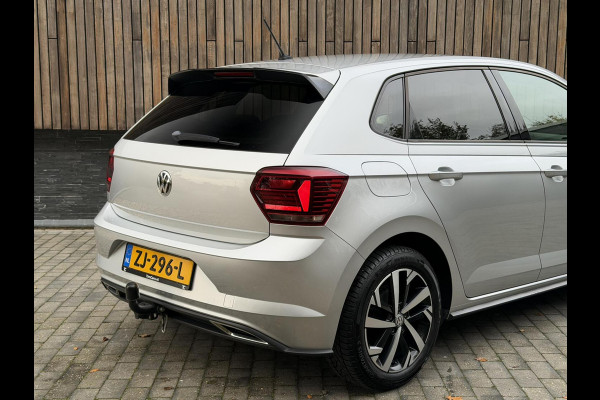 Volkswagen Polo 1.0 TSI R-line | Half leer | Sportstoelen | Airconditioning | Adaptieve cruise control | Trekhaak | Getint glas | Apple CarPlay