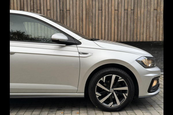 Volkswagen Polo 1.0 TSI R-line | Half leer | Sportstoelen | Airconditioning | Adaptieve cruise control | Trekhaak | Getint glas | Apple CarPlay