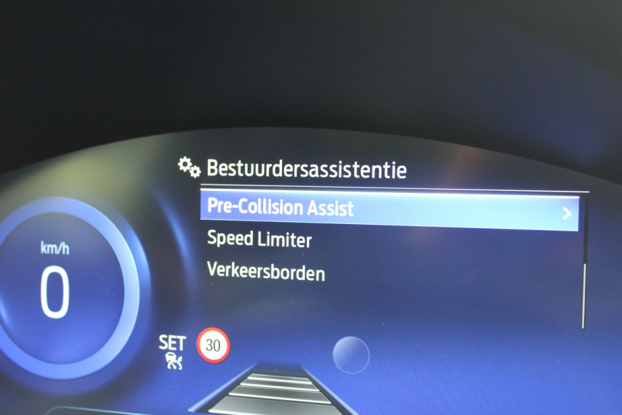 Ford FOCUS Wagon 1.0 EcoBoost 155PK Hybrid ST Line X | Panoramadak | Trekhaak | AGR | Elektrische achterklep | B&O Actieweken 1 t/m 15 november!