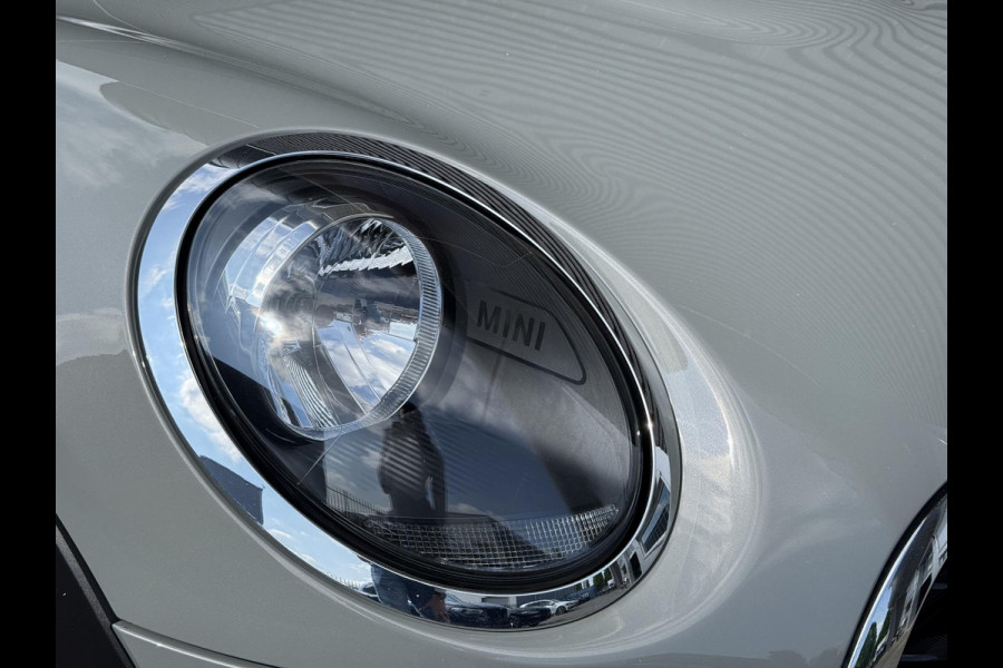 MINI Hatchback Cooper 3 deurs / Airconditioning / Elektrisch Pakket / DAB / 15 Inch / Chrome Line