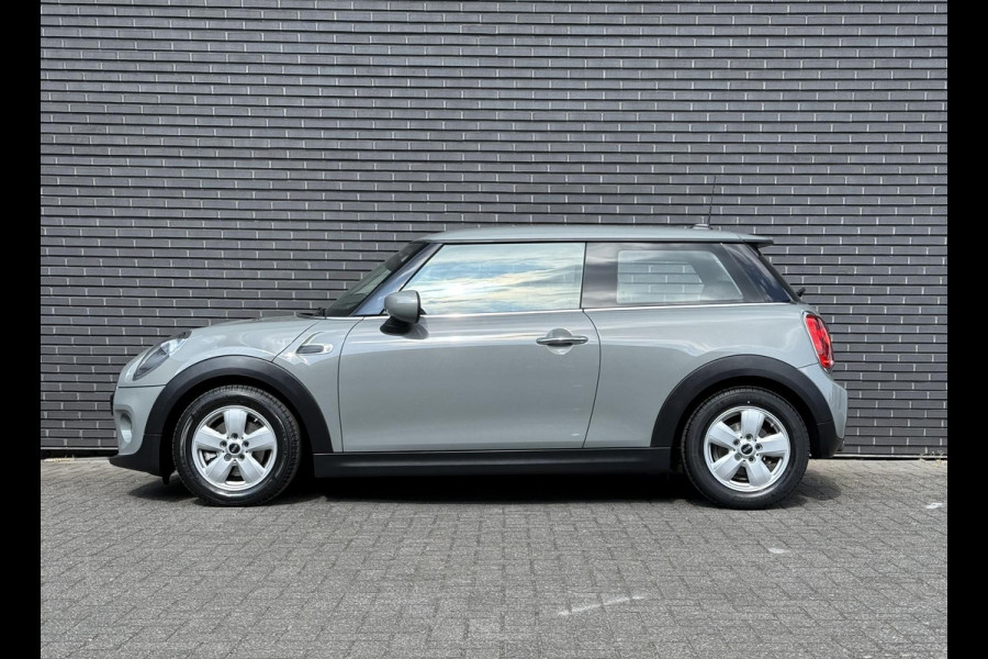 MINI Hatchback Cooper 3 deurs / Airconditioning / Elektrisch Pakket / DAB / 15 Inch / Chrome Line