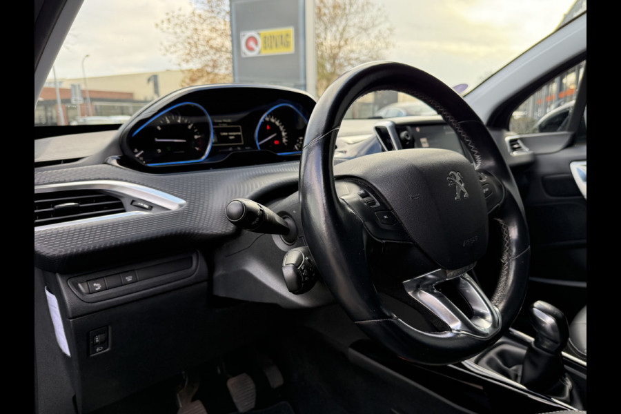 Peugeot 2008 BWJ 2019 | 1.2T 111pk Allure | TREKHAAK | CLIMA | NAVI | PDC | HALF LEER | CARPLAY | CAMERA A |