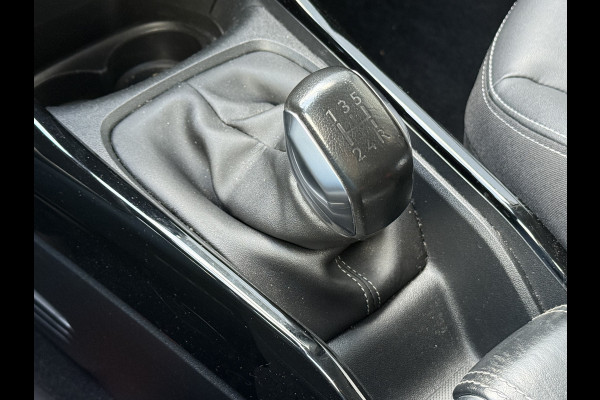 Peugeot 2008 BWJ 2019 | 1.2T 111pk Allure | TREKHAAK | CLIMA | NAVI | PDC | HALF LEER | CARPLAY | CAMERA A |