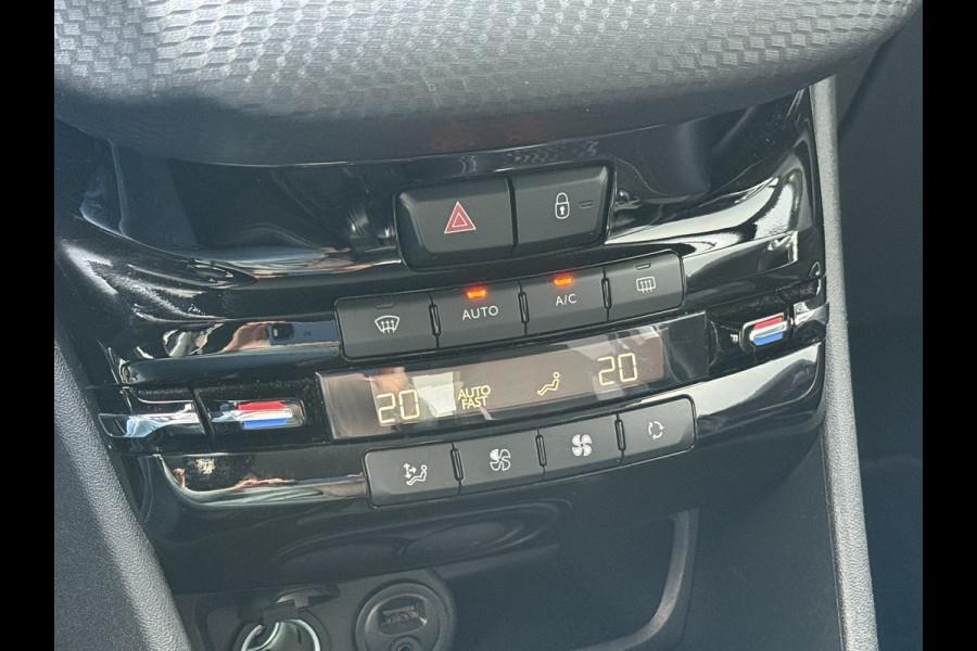 Peugeot 2008 BWJ 2019 | 1.2T 111pk Allure | TREKHAAK | CLIMA | NAVI | PDC | HALF LEER | CARPLAY | CAMERA A |