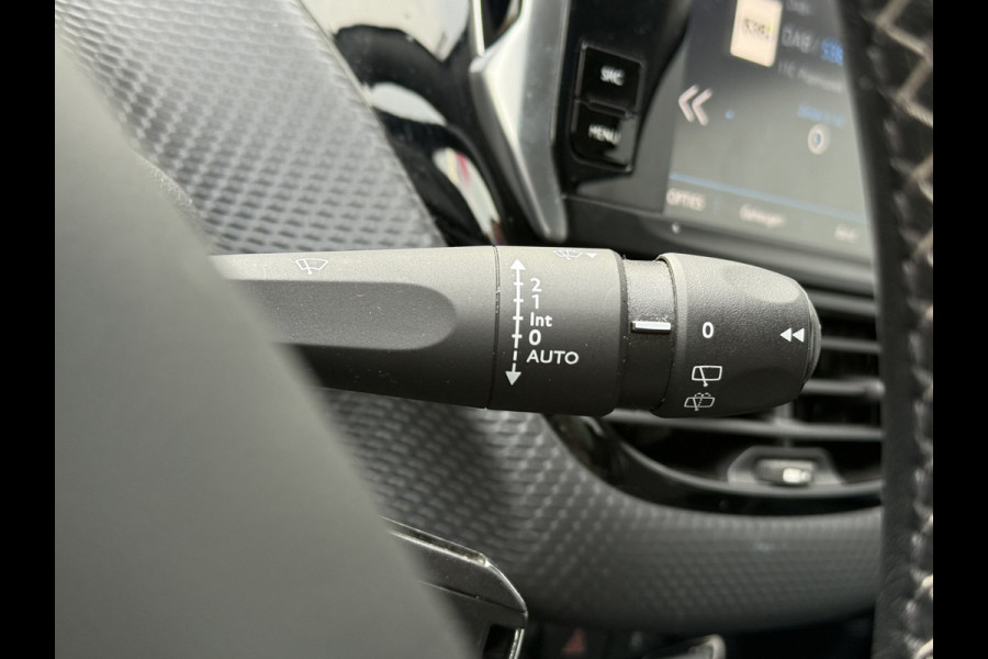 Peugeot 2008 BWJ 2019 | 1.2T 111pk Allure | TREKHAAK | CLIMA | NAVI | PDC | HALF LEER | CARPLAY | CAMERA A |