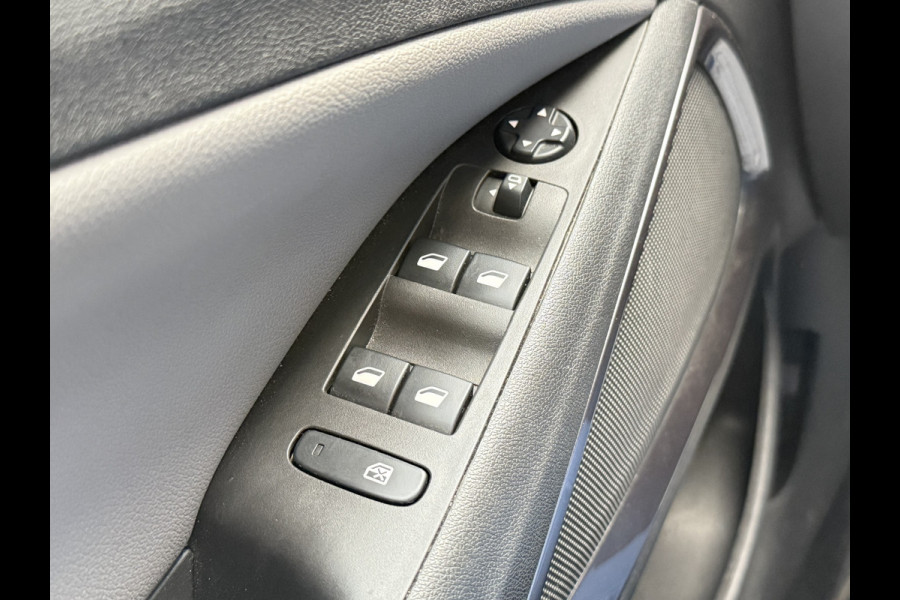 Opel Crossland X BWJ 11-2019 | 1.2T 131PK Innovation AUTOMAAT | CLIMA | CAMERA | NAVI |  WINTERPAKKET | CARPLAY | PDC |