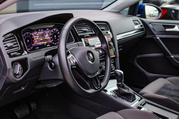 Volkswagen Golf 1.4 TSI Highline R-Line *Virtual*DSG*Massage*Led*