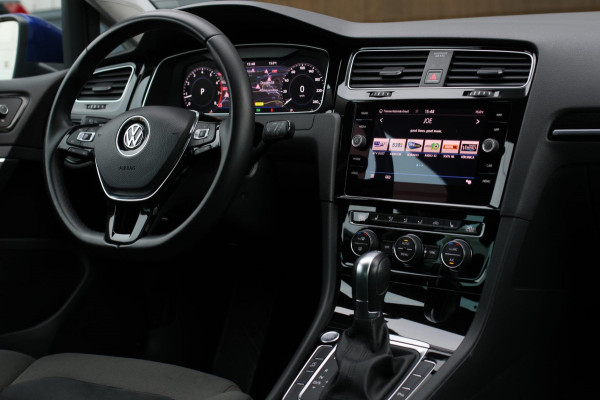 Volkswagen Golf 1.4 TSI Highline R-Line *Virtual*DSG*Massage*Led*