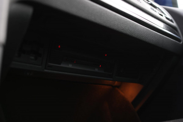 Volkswagen Golf 1.4 TSI Highline R-Line *Virtual*DSG*Massage*Led*