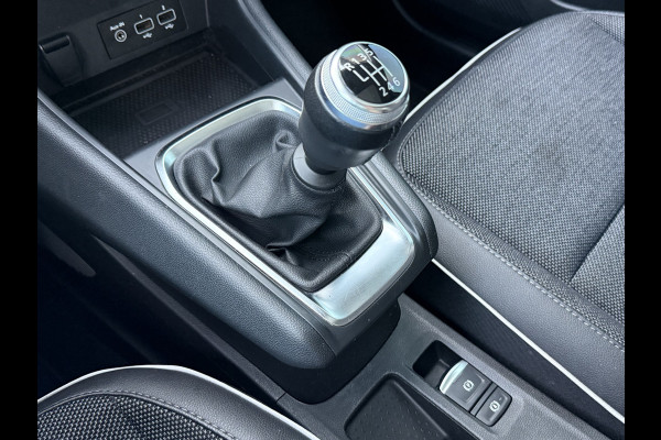 Renault Captur BWJ 2021 | 1.0 TCe 100PK Intens | PANO SCHUIFDAK | 360 CAMERA | CLIMA | NAVI | CARPLAY | LEDER/STOF |