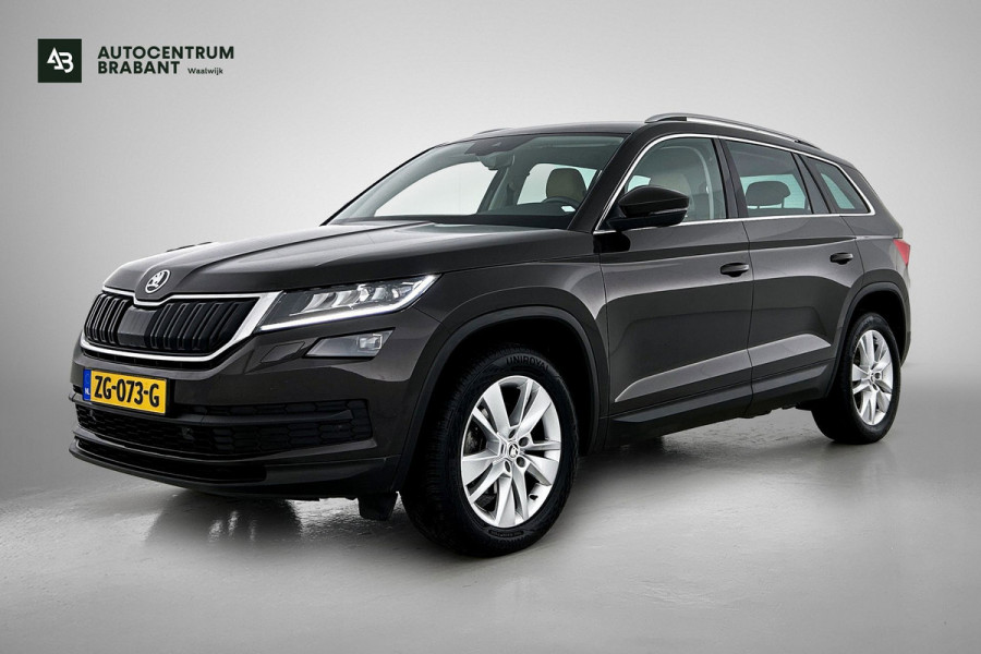 Škoda Kodiaq 1.5 TSI Ambition Business(NL-auto, Dealer OnderH, Trekhaak, Carplay, StoelV V+A, Navi, PDC, Cruise Con, Etc)