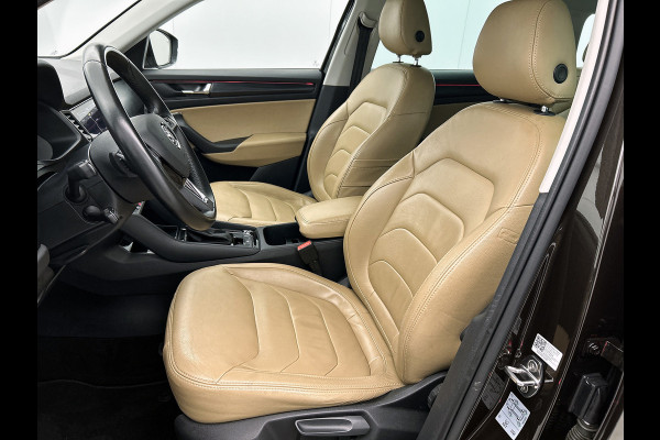 Škoda Kodiaq 1.5 TSI Ambition Business(NL-auto, Dealer OnderH, Trekhaak, Carplay, StoelV V+A, Navi, PDC, Cruise Con, Etc)