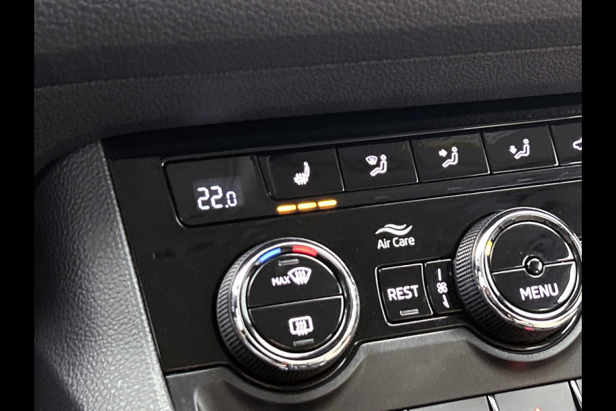 Škoda Kodiaq 1.5 TSI Ambition Business(NL-auto, Dealer OnderH, Trekhaak, Carplay, StoelV V+A, Navi, PDC, Cruise Con, Etc)