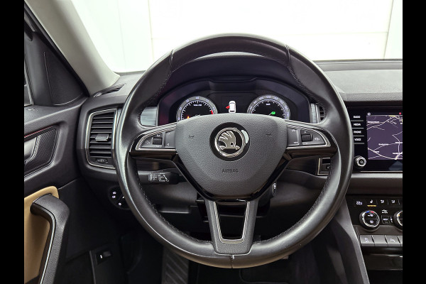 Škoda Kodiaq 1.5 TSI Ambition Business(NL-auto, Dealer OnderH, Trekhaak, Carplay, StoelV V+A, Navi, PDC, Cruise Con, Etc)