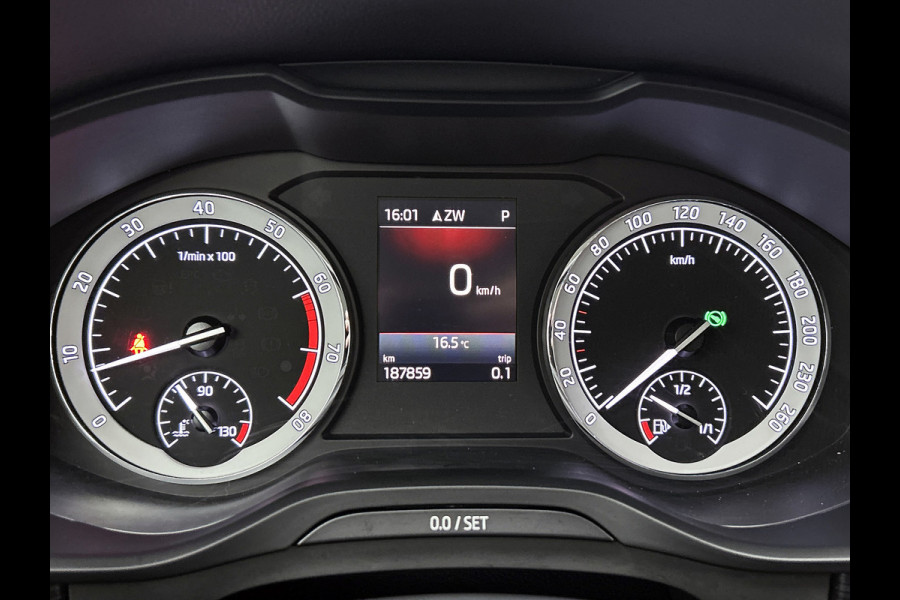 Škoda Kodiaq 1.5 TSI Ambition Business(NL-auto, Dealer OnderH, Trekhaak, Carplay, StoelV V+A, Navi, PDC, Cruise Con, Etc)