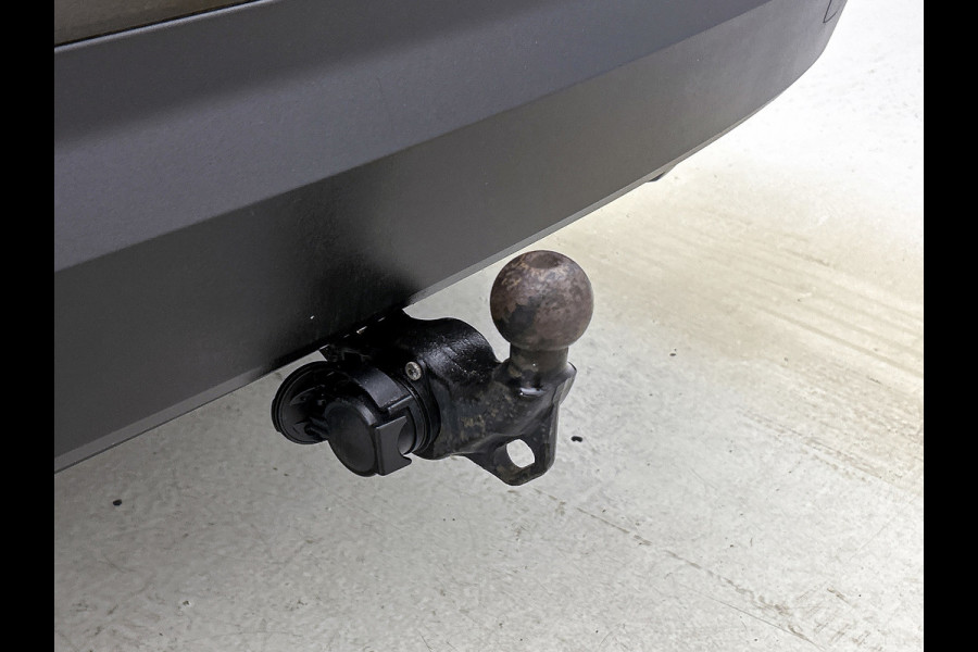 Škoda Kodiaq 1.5 TSI Ambition Business(NL-auto, Dealer OnderH, Trekhaak, Carplay, StoelV V+A, Navi, PDC, Cruise Con, Etc)