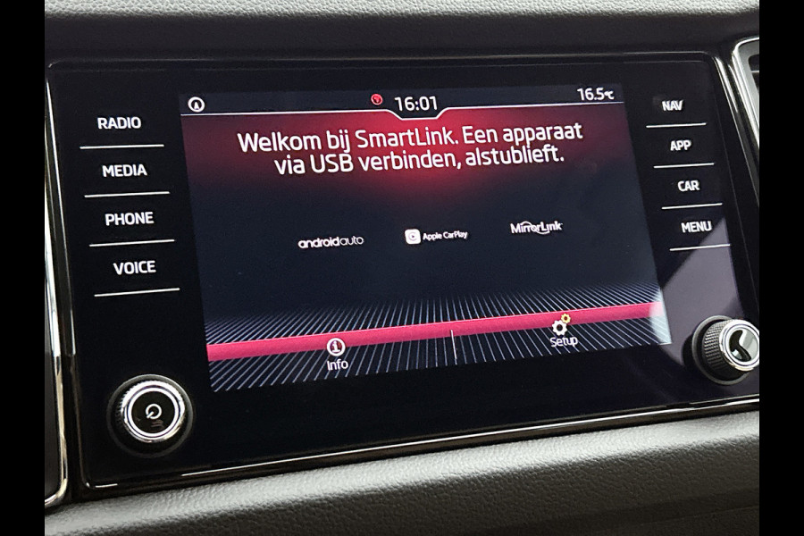 Škoda Kodiaq 1.5 TSI Ambition Business(NL-auto, Dealer OnderH, Trekhaak, Carplay, StoelV V+A, Navi, PDC, Cruise Con, Etc)