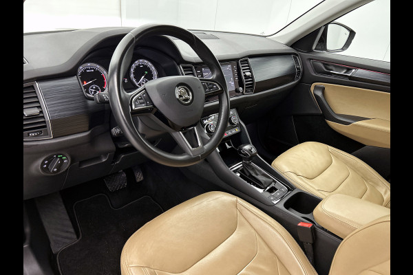 Škoda Kodiaq 1.5 TSI Ambition Business(NL-auto, Dealer OnderH, Trekhaak, Carplay, StoelV V+A, Navi, PDC, Cruise Con, Etc)