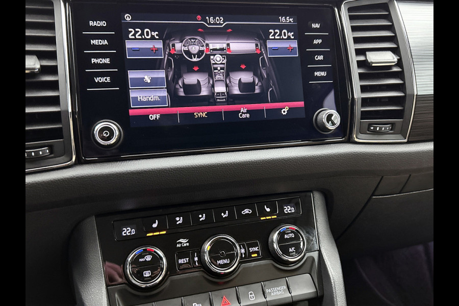 Škoda Kodiaq 1.5 TSI Ambition Business(NL-auto, Dealer OnderH, Trekhaak, Carplay, StoelV V+A, Navi, PDC, Cruise Con, Etc)