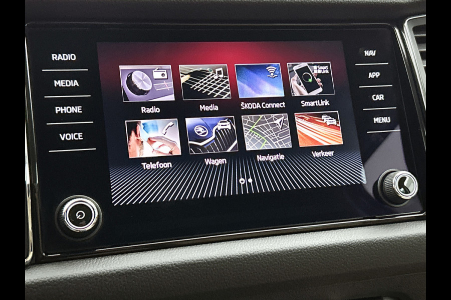 Škoda Kodiaq 1.5 TSI Ambition Business(NL-auto, Dealer OnderH, Trekhaak, Carplay, StoelV V+A, Navi, PDC, Cruise Con, Etc)